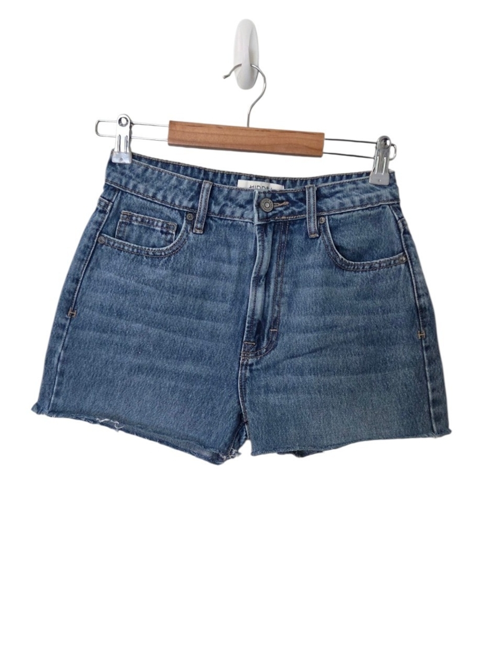 Hidden Jeans Women’s 24 High Rise Denim Shorts Cutoff Raw Hem Medium Wash